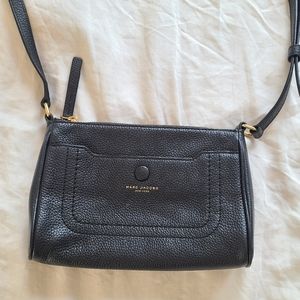 Marc Jacobs black pebbled leather crossbody